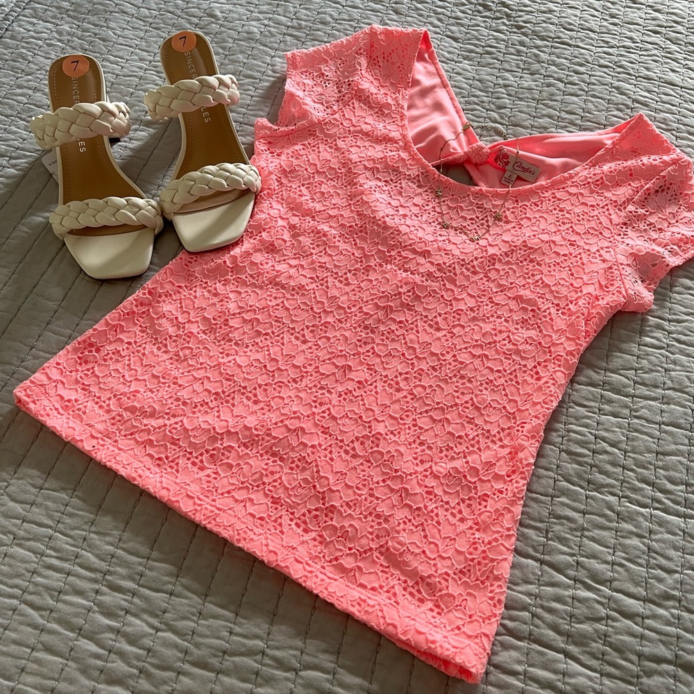 Lace pink top